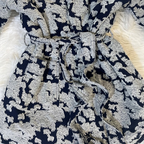 EUC. Lilka {Anthro} Textured Navy Blue & Cream Bathrobe + Pocket | XS · Small - Picture 7 of 15